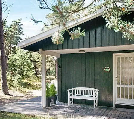 Casa vacanze Three-bedroom Holiday In Nexo 33