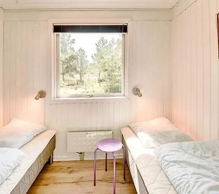 Three-bedroom Holiday In Nexo 33 * Vester Somarken
