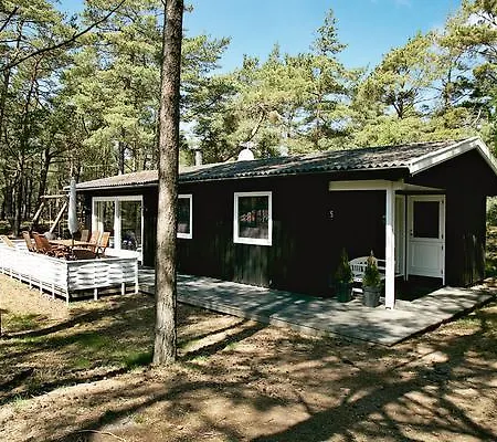 Three-bedroom Holiday In Nexo 33